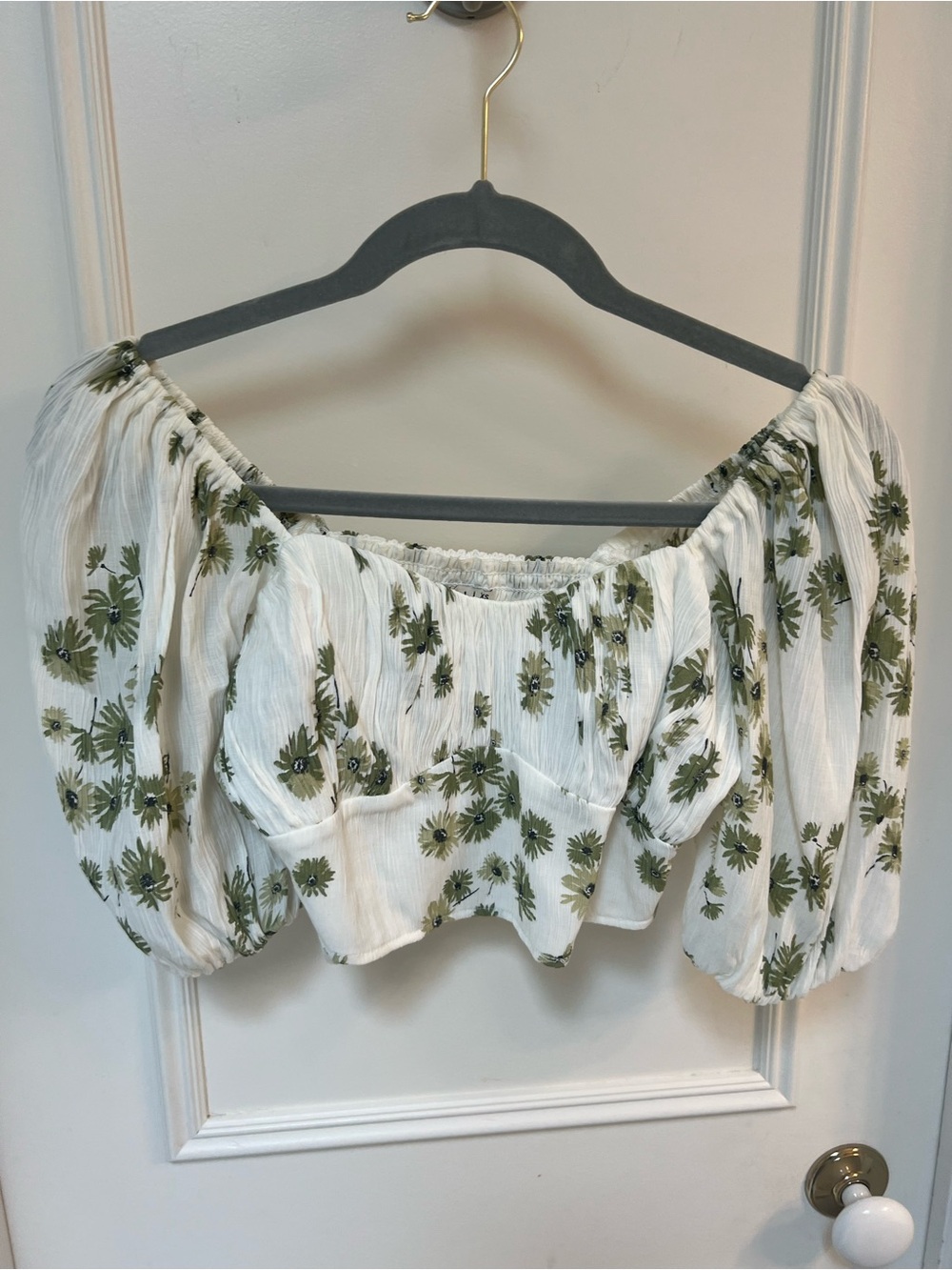 Abercrombie & Fitch Olive Green Wide-Leg Pants and matching floral top - Picture 2 of 8